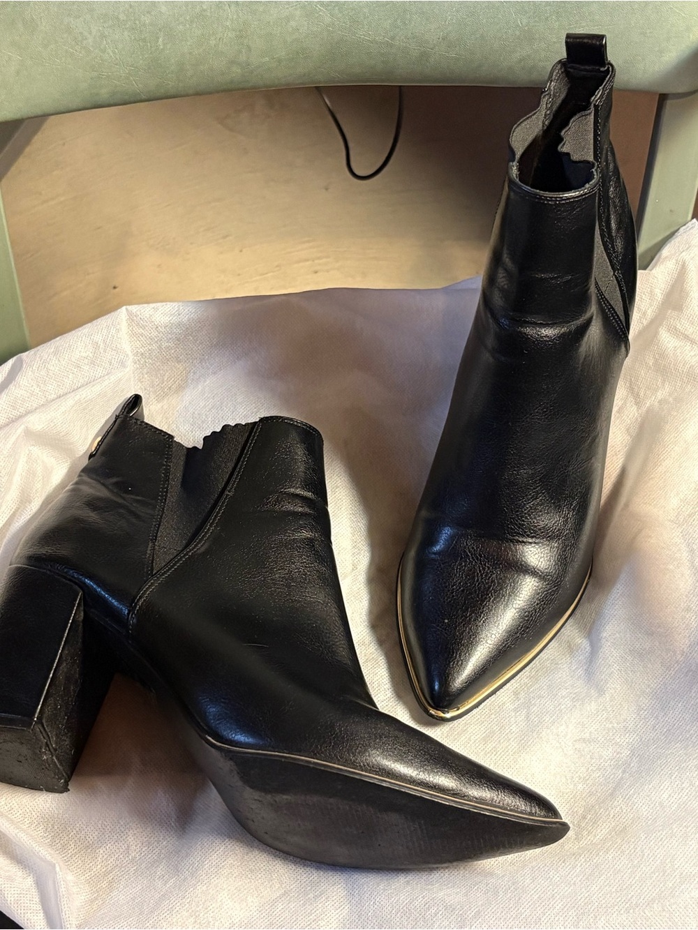 Pointed toe ankle boots, size 11